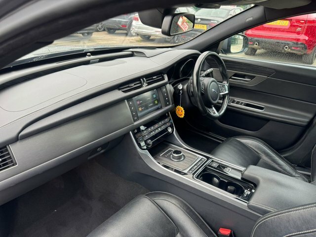 Jaguar XF V6 S Saloon HF66TCO Grey #6