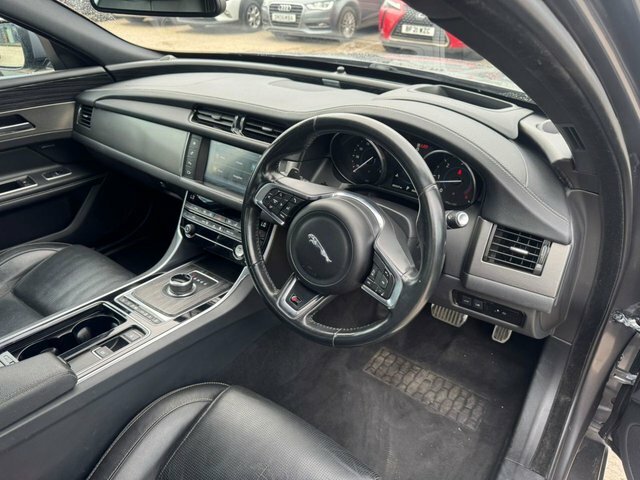 Jaguar XF V6 S Saloon HF66TCO Grey #5