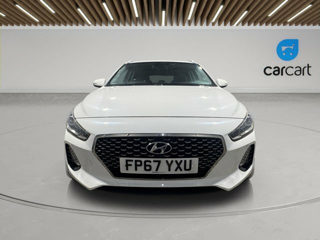 Hyundai I30 Crdi Premium Tourer White #2