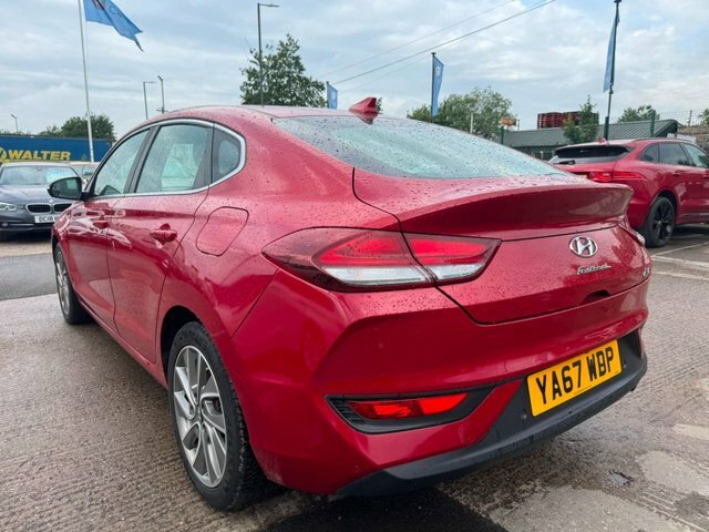 Hyundai I30 T-gdi Se Nav Fastback Red #2