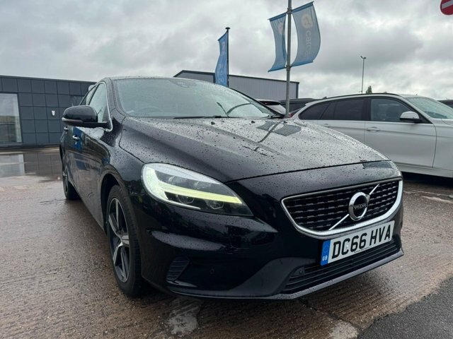 Volvo V40 T3 R-design Hatchback Black