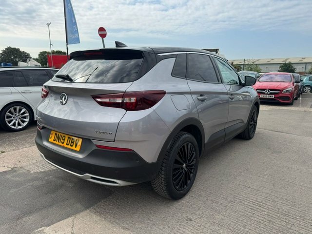Vauxhall Grandland X Turbo D Blueinjection Sport Grey #4