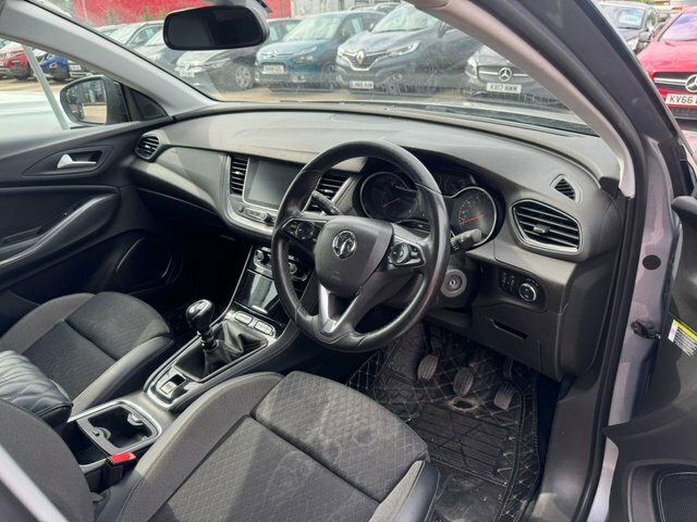 Vauxhall Grandland X Turbo D Blueinjection Sport Grey #5