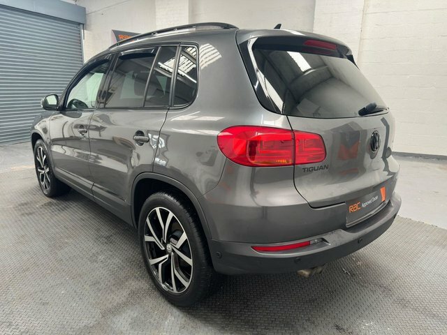 Volkswagen Tiguan 2.0 Tdi Bluemotion Tech Match Suv Dsg 4 Grey #4