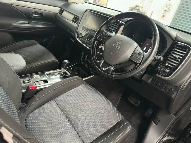 Mitsubishi Outlander 2019 69 Phev Grey #25