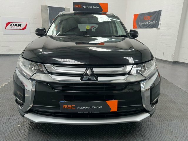 Mitsubishi Outlander 2.2 Di-d Juro Suv 4Wd Euro 6 147 Black #2