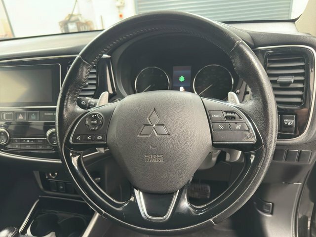 Mitsubishi Outlander 2019 69 Phev Grey #24
