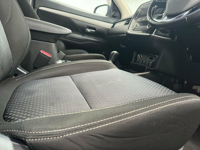 Mitsubishi Outlander 2019 69 Phev Grey #28
