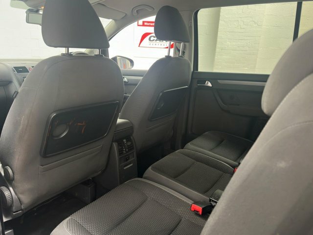 Volkswagen Touran   #25