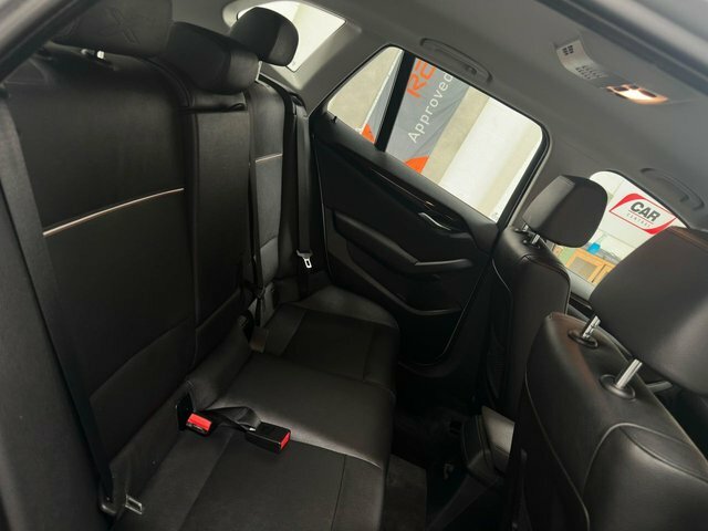 BMW X1 Xdrive20d Xline White #19