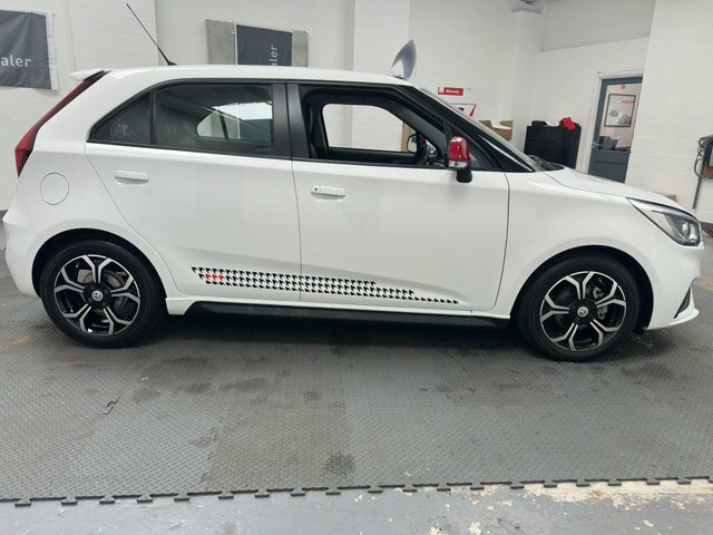 MG MG3 1.5 Vti-tech Exclusive Hatchback Orange #7