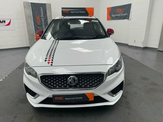 MG MG3 1.5 Vti-tech Exclusive Hatchback White #2