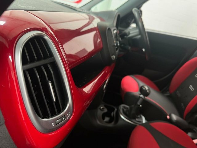 Fiat 500L Lounge Red #28