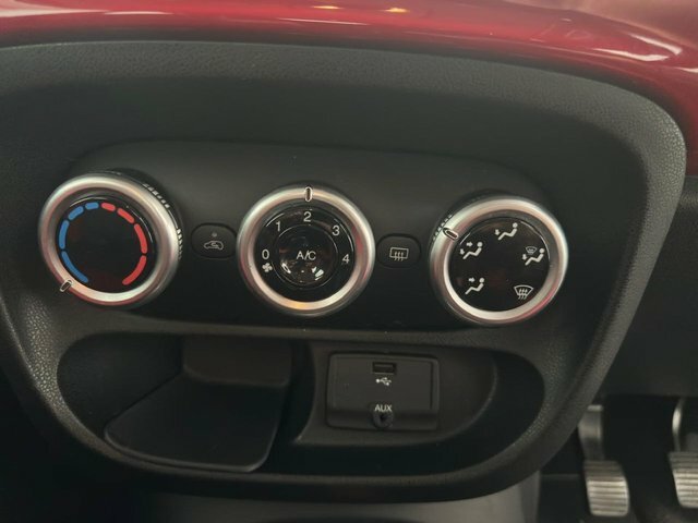 Fiat 500L Lounge Red #13