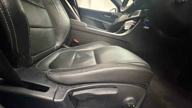 Jaguar XE 2.0 R-sport 178 Bhp Red #16