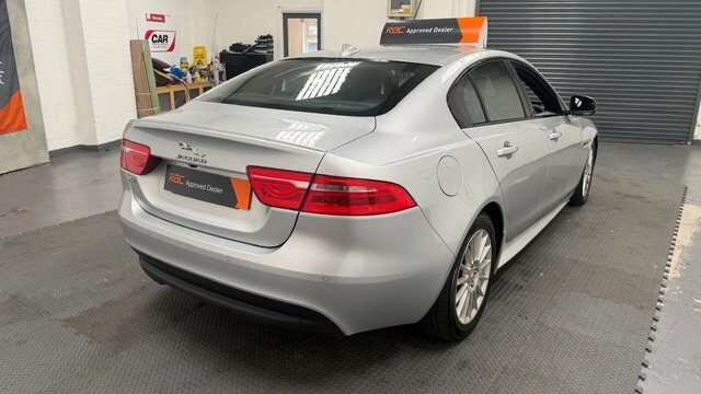 Jaguar XE 2.0D R-sport Saloon Euro 6 Ss Silver #6