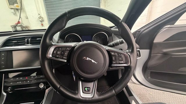 Jaguar XE 2.0 R-sport 178 Bhp Red #12