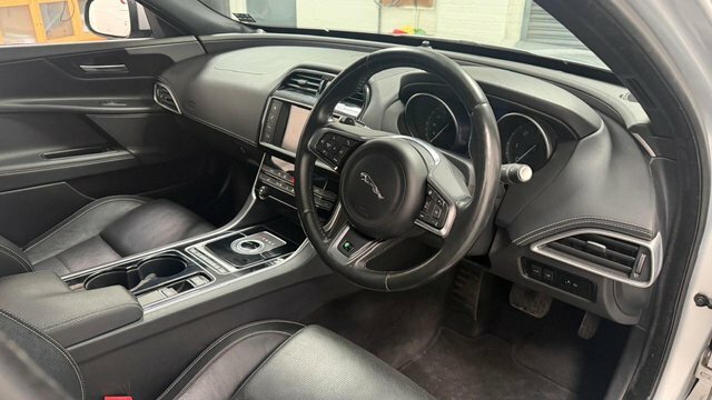 Jaguar XE 2.0 R-sport 178 Bhp Red #11