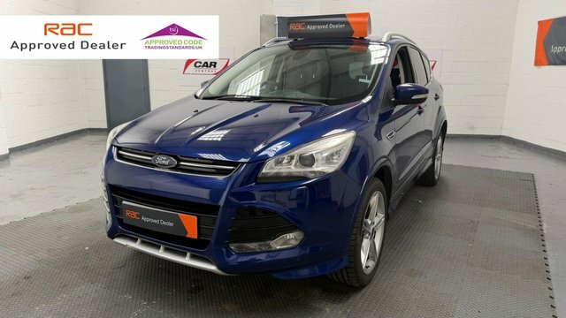 Ford Kuga 2015 2.0 Tdci Titanium Suv 2Wd E White #1