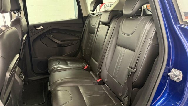 Ford Kuga 2015 2.0 Tdci Titanium Suv 2Wd E White #20