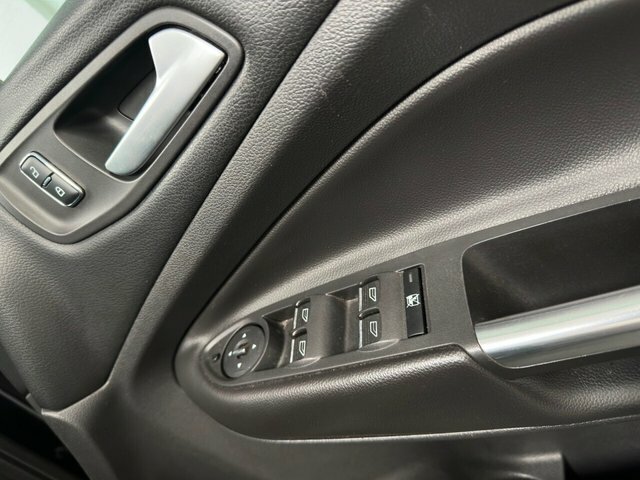 Ford Kuga 2.0 Tdci Titanium 2Wd Euro 5 White #13