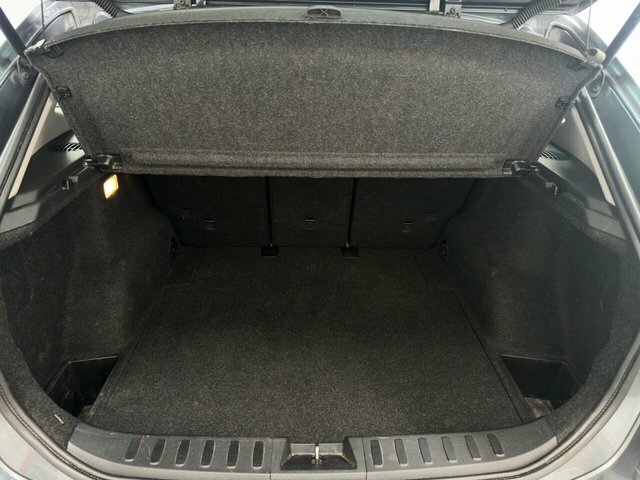 BMW X1 2.0 18D Se Sdrive Euro 5 Ss White #21