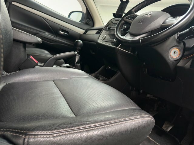 Mitsubishi Outlander 2.2 Di-d Gx4 4Wd Euro 5 Ss Black #18