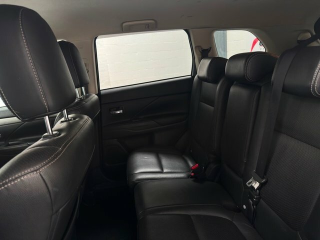 Mitsubishi Outlander 2.2 Di-d Gx4 4Wd Euro 5 Ss Black #28
