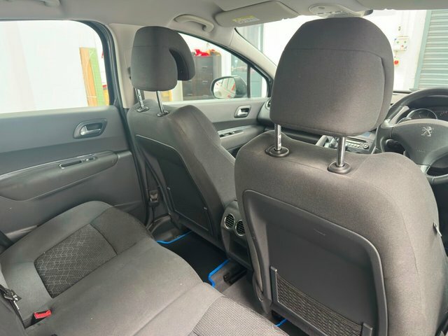 Peugeot 3008 Hdi Active White #21
