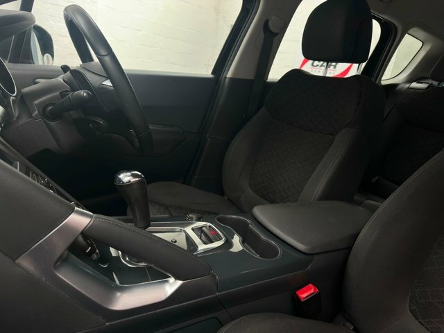 Peugeot 3008 Hdi Active White #34