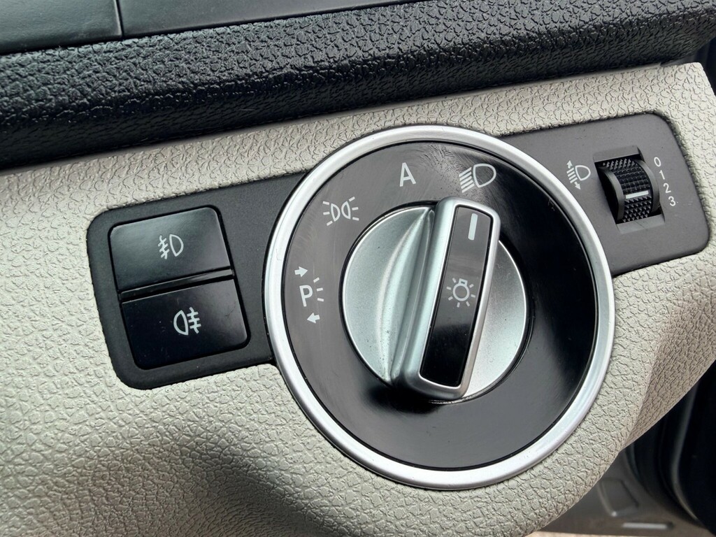 Mercedes-Benz C Class C220d Amg Line Premium Plus #31