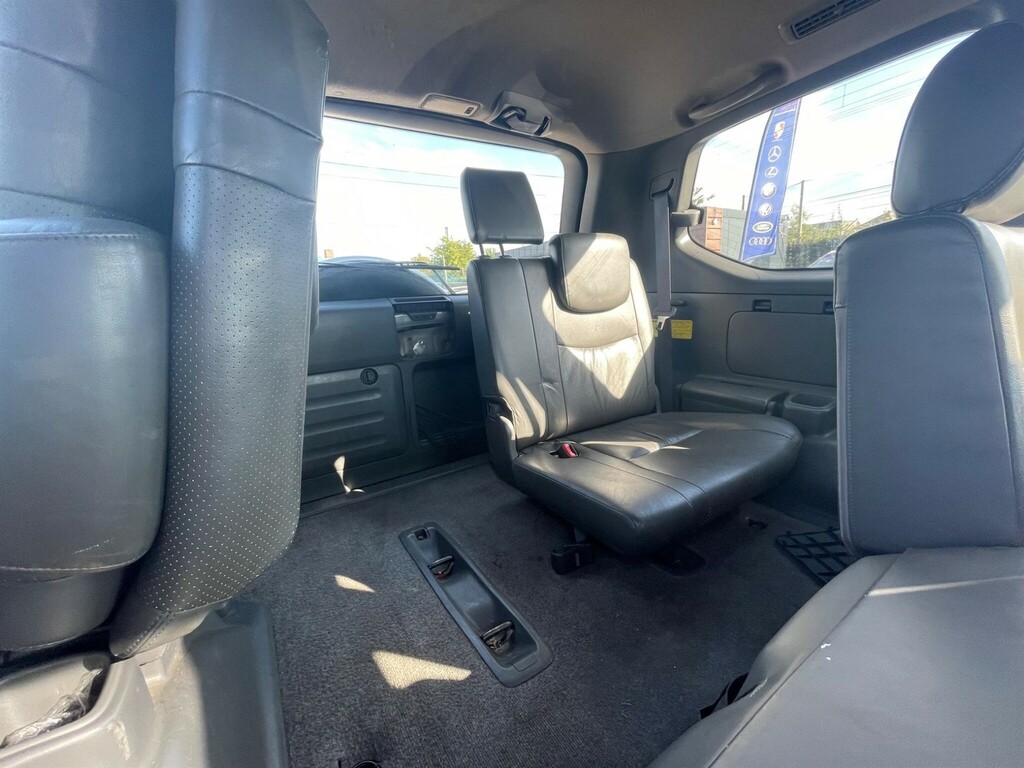 Toyota Land Cruiser Invincible D-4d 8 Str Black #19