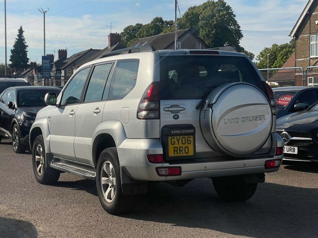 Toyota Land Cruiser 3.0 D-4d Lc5 #4