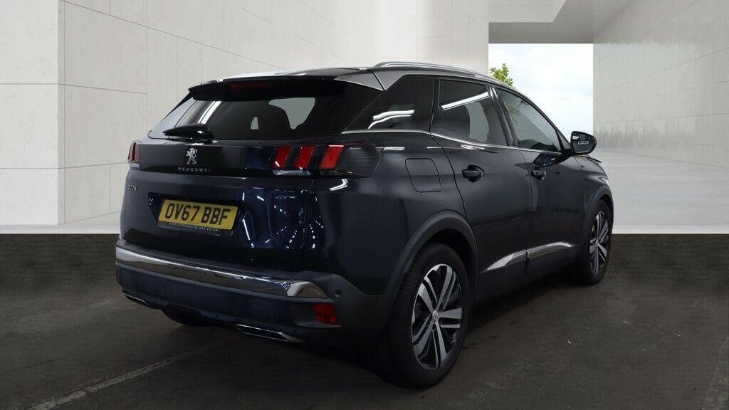 Peugeot 3008 Puretech Ss Allure Red #4