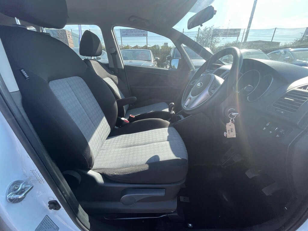 Kia Venga 1.6 3 Mpv  #12