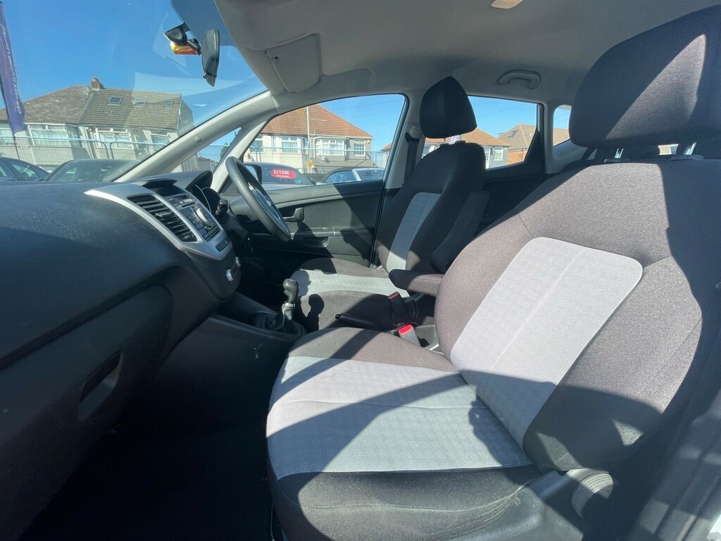 Kia Venga 1.6 3 Mpv  #15