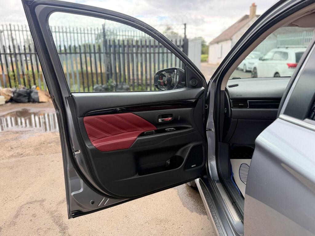 Mitsubishi Outlander 2.0 Phev Gx3h Red #26
