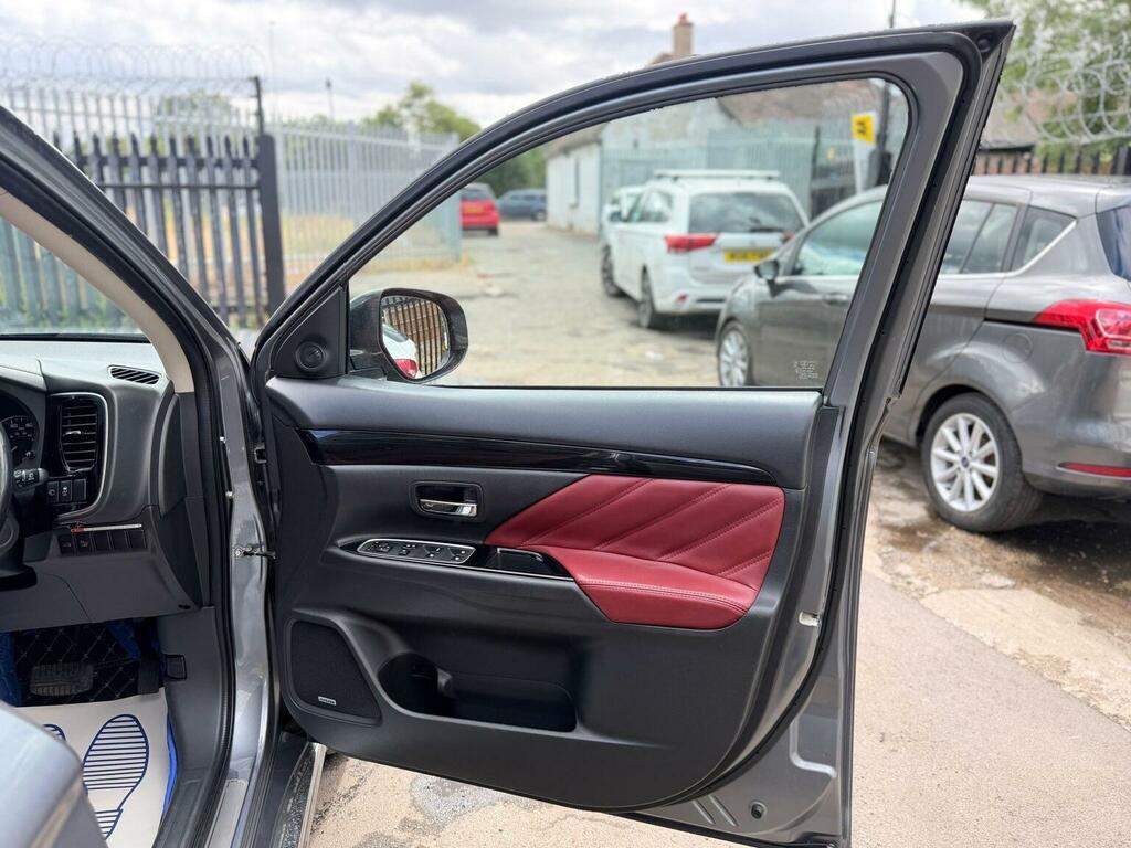 Mitsubishi Outlander 2.0 Phev Gx3h Red #29