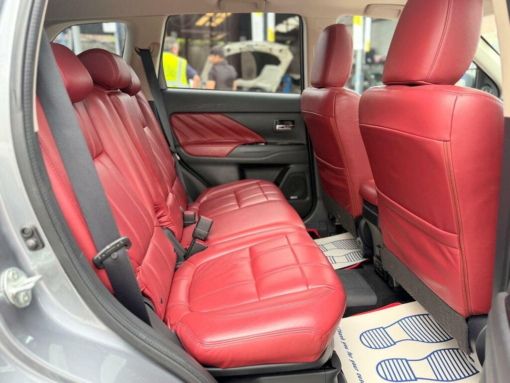 Mitsubishi Outlander 2.0 Phev Gx3h Red #17