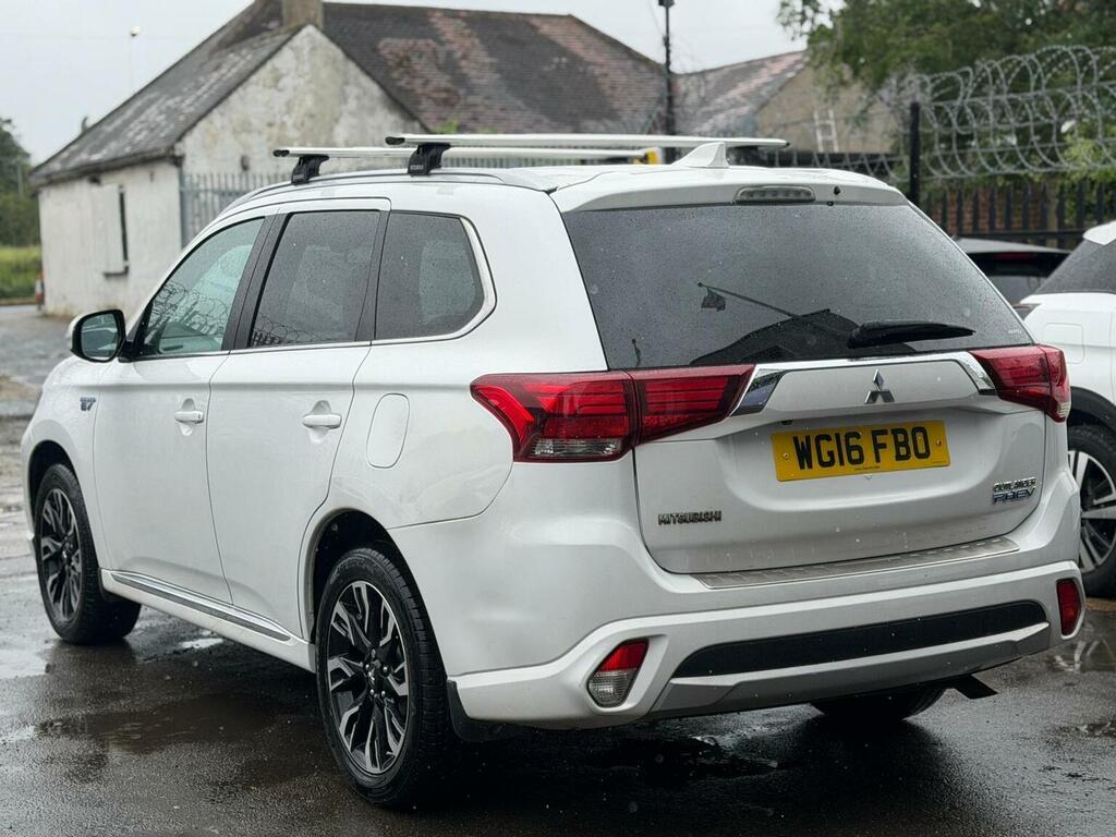 Mitsubishi Outlander 2.0H 12Kwh Gx4h Cvt 4Wd Euro 6 Ss White #4