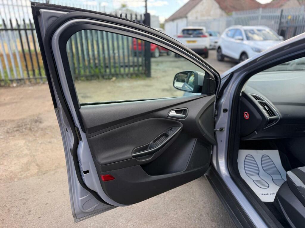 Ford Focus 1.6 Tdci Zetec U10610 White #40