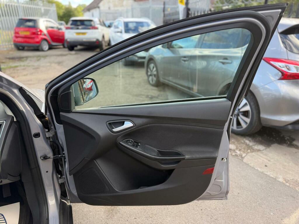 Ford Focus 1.6 Tdci Zetec U10610 White #38