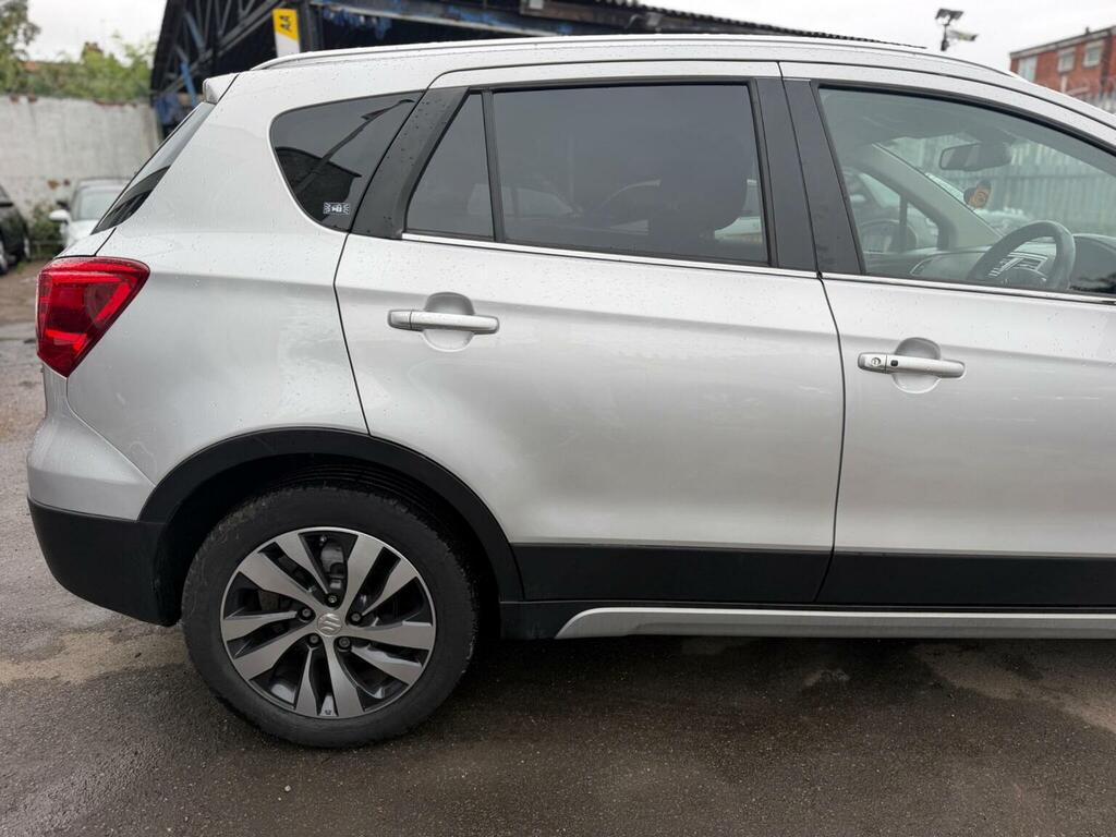 Suzuki SX4 S Cross Hatchback  #12