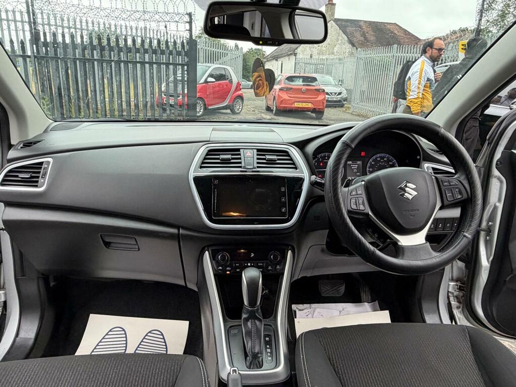 Suzuki SX4 S Cross Hatchback  #27