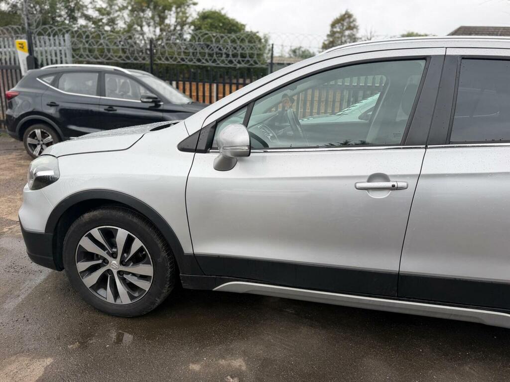 Suzuki SX4 S Cross Hatchback  #8