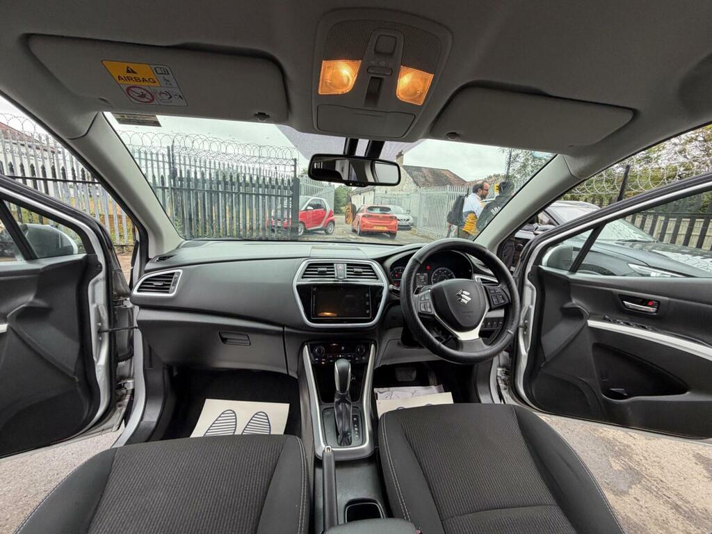 Suzuki SX4 S Cross Hatchback  #29