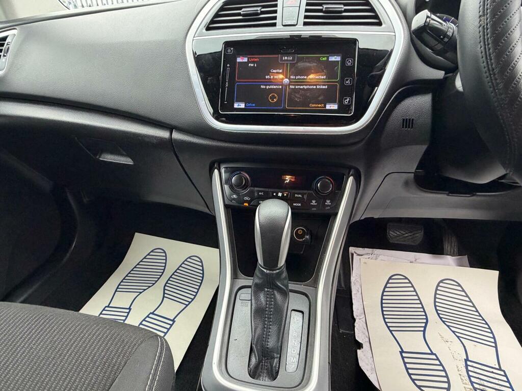 Suzuki SX4 S Cross Hatchback  #25