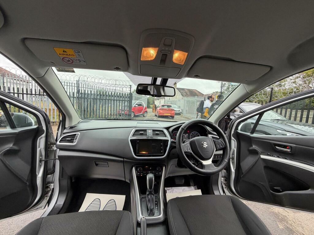 Suzuki SX4 S Cross Hatchback  #28