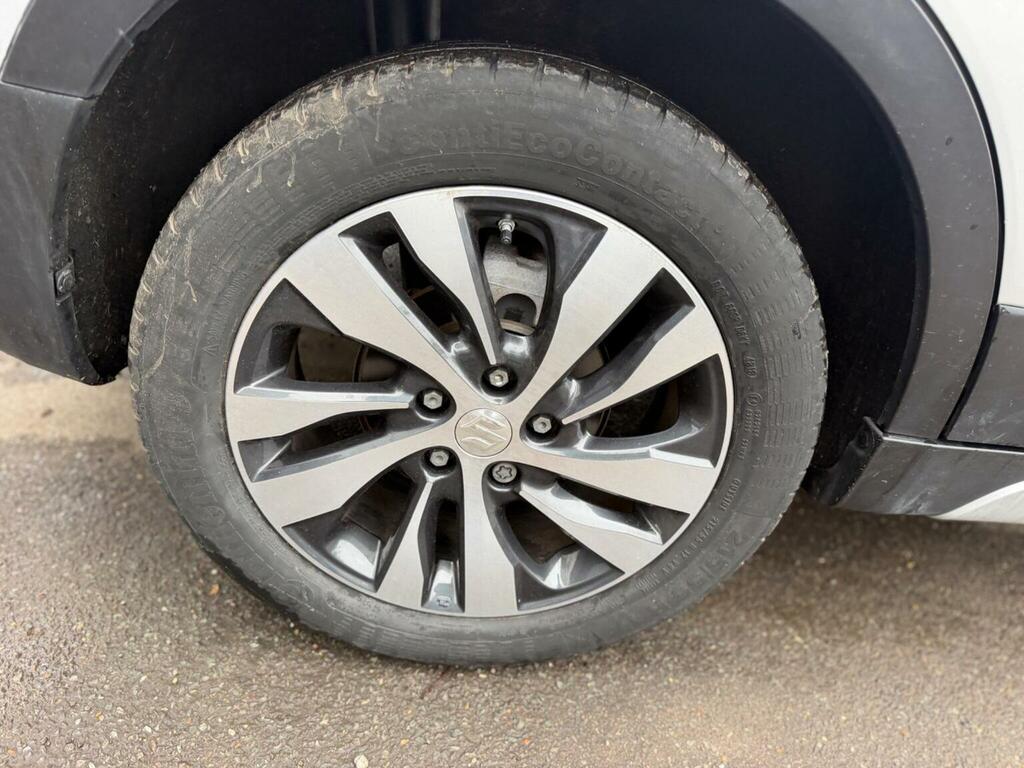 Suzuki SX4 S Cross Hatchback  #45