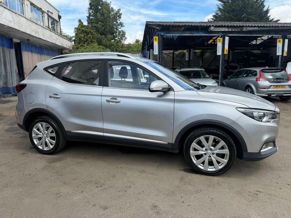 MG ZS Zs Exclusive T Red #9